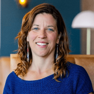 Danielle Strachman headshot